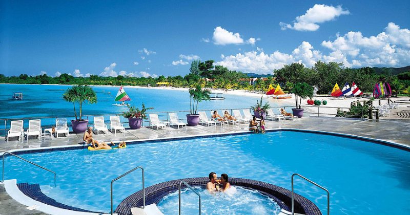 Grand Lido Negril - pool and beach