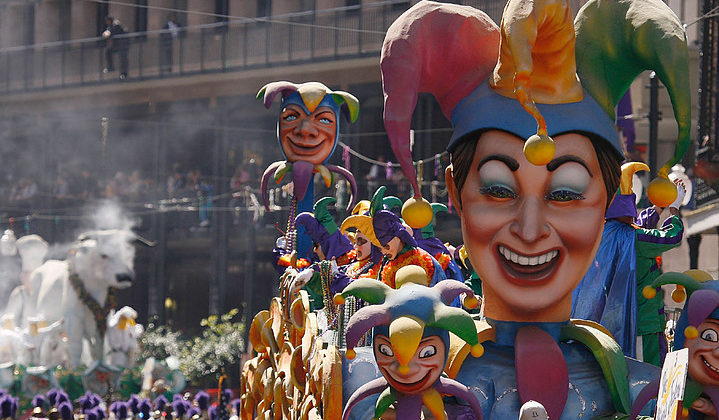 NEW ORLEANS - FEBRUARY 24:  Riders in the Krewe of Rex parade through the city during Mardi Gras day on February 24, 2009 in New Orleans, Louisiana. The Mardi Gras celebration ends at midnight, when the Catholic Lenten season begins with Ash Wednesday and culminates with Easter. (Photo by Chris Graythen/Getty Images)
